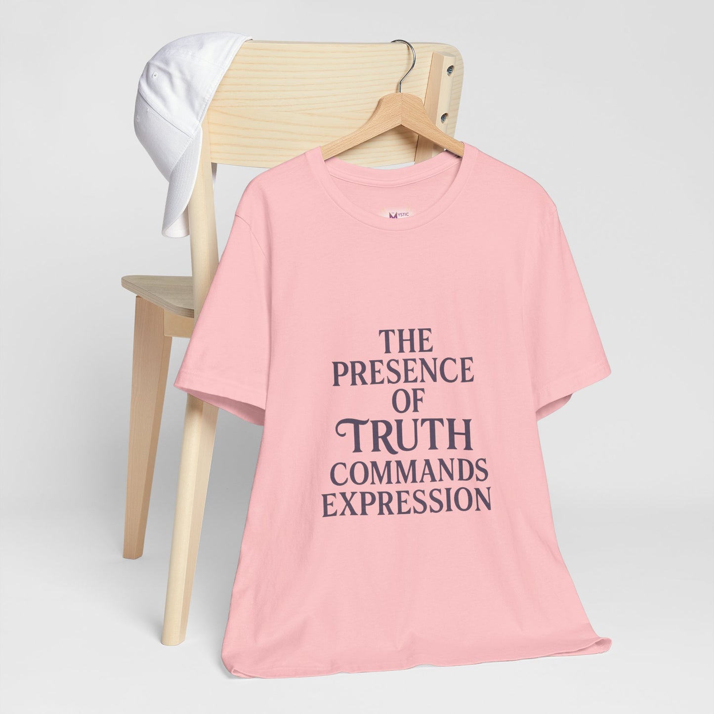 "The presence of truth commands expression" T-shirt -Unisex