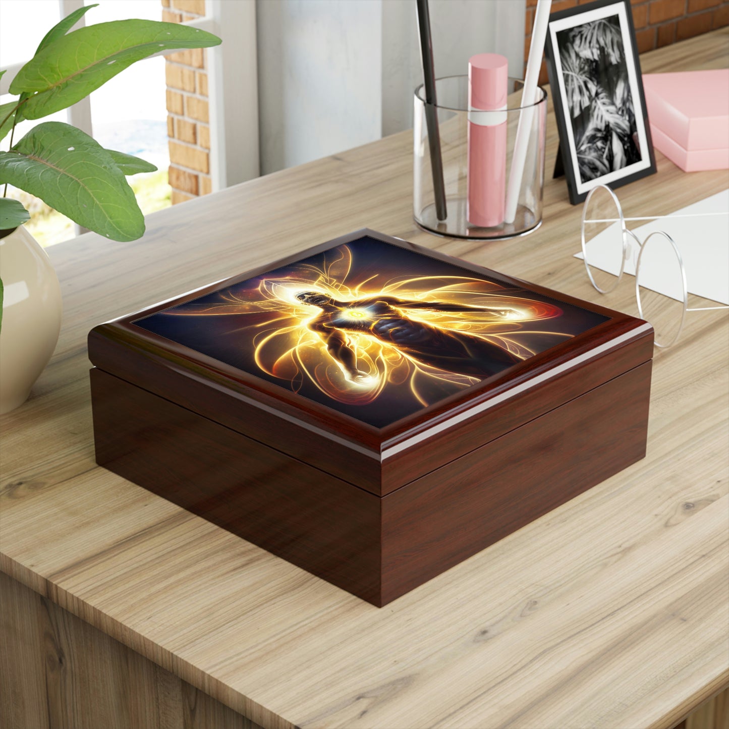 Crystal Amplifier Box- Synergy